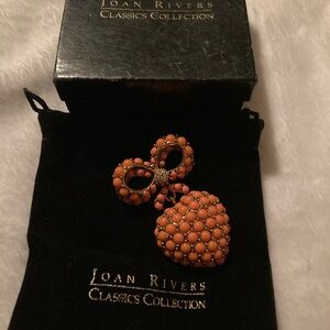 Joan Rivers Collection Heart Brooch NIB
